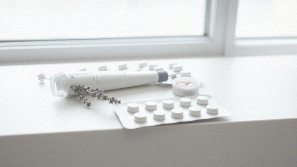 Jak hormonalna terapia może pomóc w suchości pochwy?